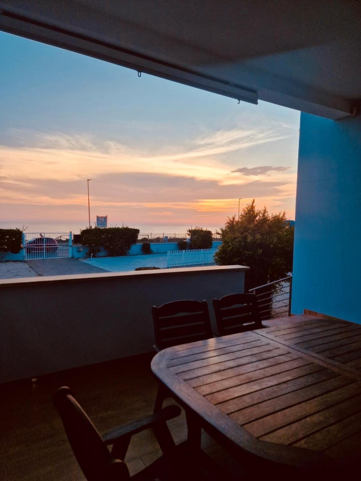 Edo House Anzio - Beachfront - Fronte Mare - Affittacamere 외부 사진