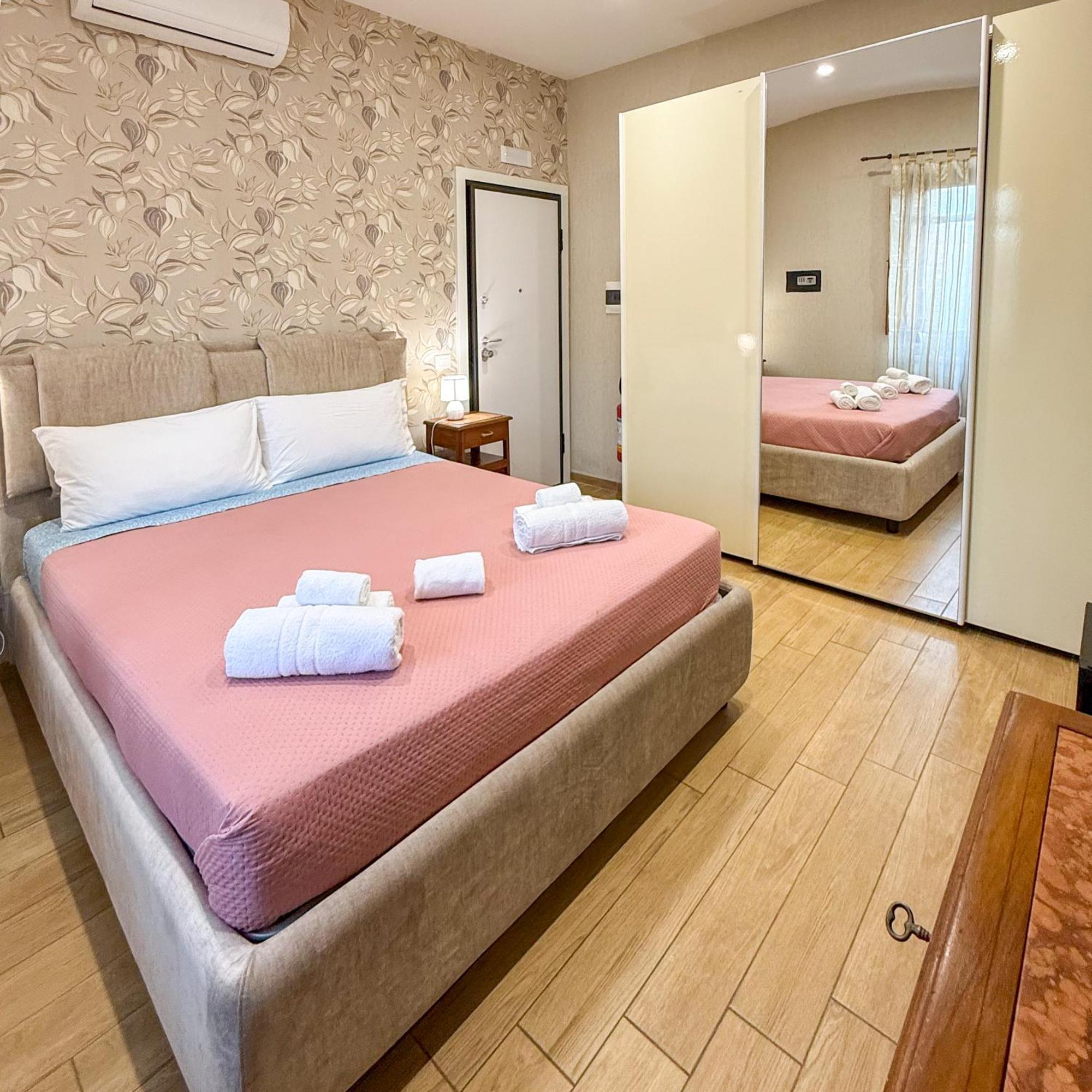 Edo House Anzio - Beachfront - Fronte Mare - Affittacamere 외부 사진